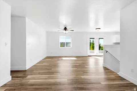 Living - 710 E 720 N, Smithfield, UT 84335 photo 3 of 7