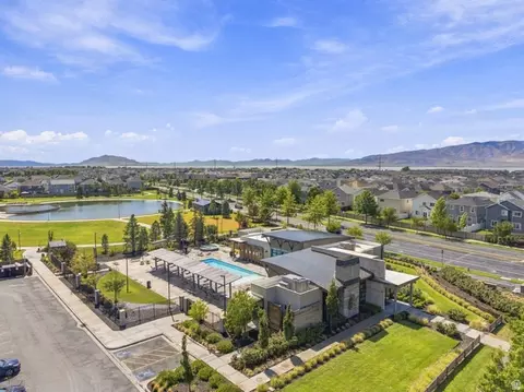 View/Area - 99 W Silver Springs Dr #1210, Orem, UT 84058 photo 6 of 9