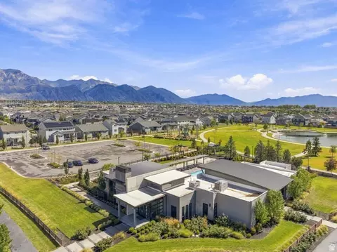 View/Area - 99 W Silver Springs Dr #1210, Orem, UT 84058 photo 7 of 9