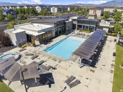 Exterior - 99 W Silver Springs Dr #1210, Orem, UT 84058 photo 10 of 12