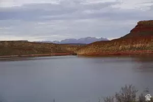 View/Area - 128 Overlook Dr, Hurricane, UT 84737 photo 3 of 14