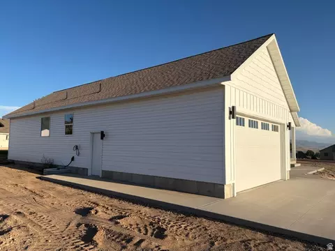 Exterior - 862 S 1100 E, Preston, ID 83263 photo 4 of 5