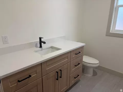 Bath - 862 S 1100 E, Preston, ID 83263 photo 4 of 4