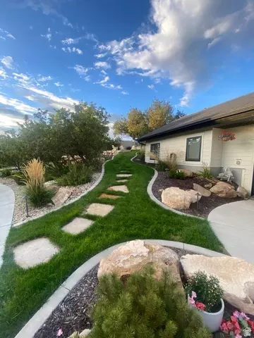 Exterior - 3167 S Mapleton Estates Dr E, Mapleton, UT 84664 photo 9 of 9
