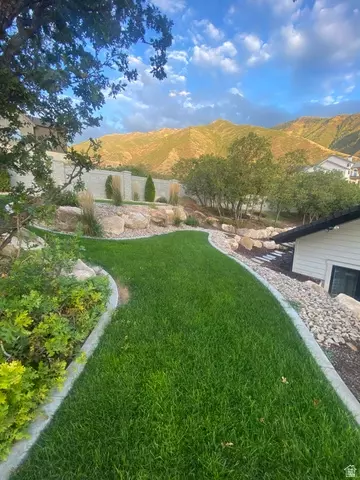 Exterior - 3167 S Mapleton Estates Dr E, Mapleton, UT 84664 photo 7 of 9