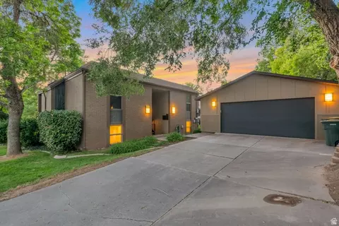 1833 S Paschal Cir E, Salt Lake City, UT 84108