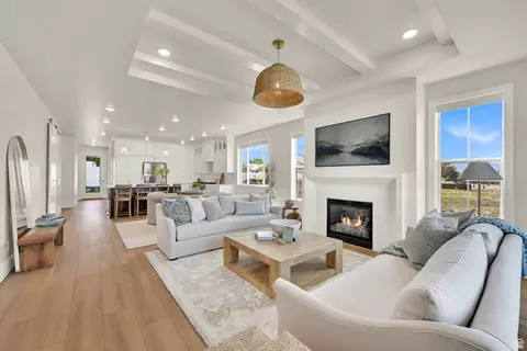 Living - 76 E Springs Ln, Providence, UT 84332 photo 1 of 1