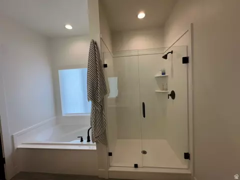 Bath - 764 N Sunset Dr, Morgan, UT 84050 photo 3 of 6