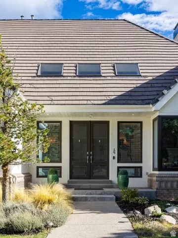 Exterior - 4 Lone Hollow Cv, Sandy, UT 84092 photo 18 of 22