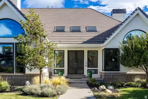 Exterior - 4 Lone Hollow Cv, Sandy, UT 84092 photo 3 of 22