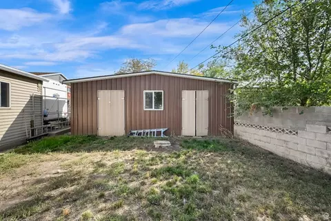 Exterior - 6312 S 560 E, Murray, UT 84107 photo 3 of 4