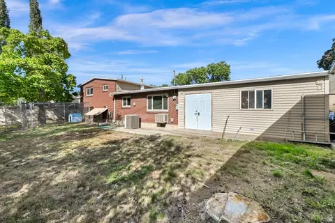 Exterior - 6312 S 560 E, Murray, UT 84107 photo 2 of 4