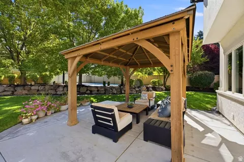 Exterior - 515 S Silver Ln E, Alpine, UT 84004 photo 5 of 16