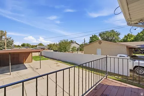 Exterior - 364 W Harvard Dr #B, Midvale, UT 84047 photo 3 of 9