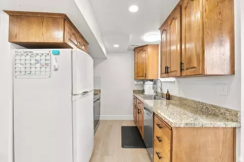 Kitchen - 364 W Harvard Dr #B, Midvale, UT 84047 photo 2 of 5