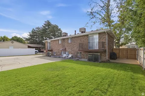 Exterior - 364 W Harvard Dr #B, Midvale, UT 84047 photo 9 of 9