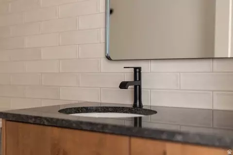 Bath - 642 E 250 N, Providence, UT 84332 photo 5 of 5