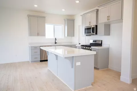 Kitchen - 477 E 550 N #32, Salem, UT 84653 photo 1 of 2