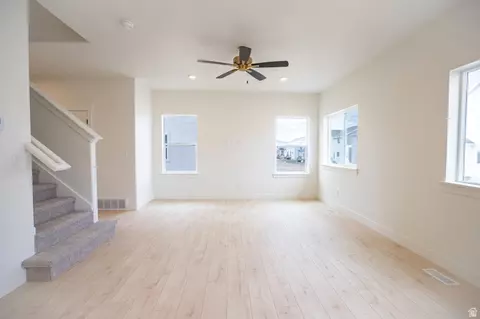 Living - 477 E 550 N #32, Salem, UT 84653 photo 1 of 1