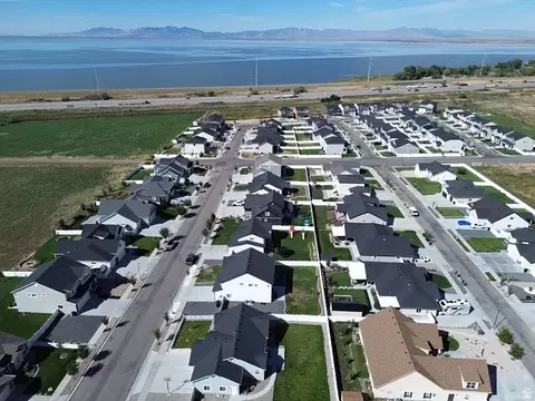 View/Area - 142 W 825 S, Willard, UT 84340 photo 2 of 4