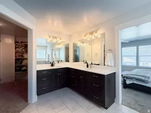 Bath - 142 W 825 S, Willard, UT 84340 photo 2 of 5