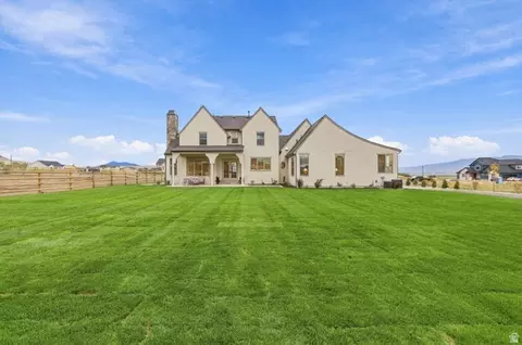 Exterior - 28 E 850 N, Mendon, UT 84325 photo 10 of 12