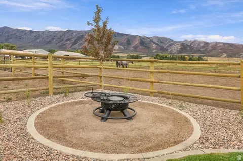 Exterior - 28 E 850 N, Mendon, UT 84325 photo 11 of 12