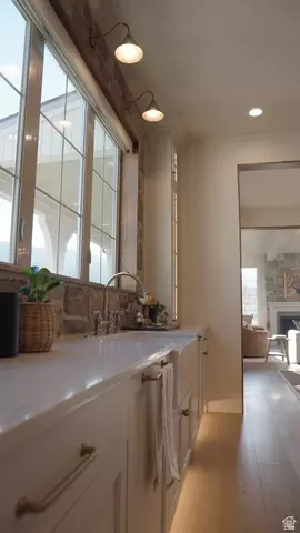 Kitchen - 28 E 850 N, Mendon, UT 84325 photo 2 of 5