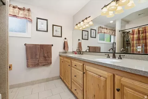 Bath - 95 N 380 E, Smithfield, UT 84335 photo 1 of 2