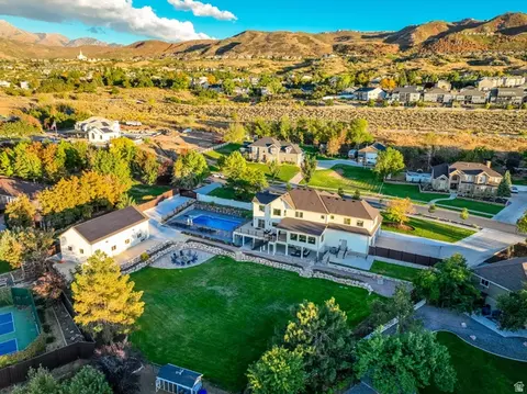 View/Area - 983 E Southfork Dr, Draper, UT 84020 photo 5 of 18