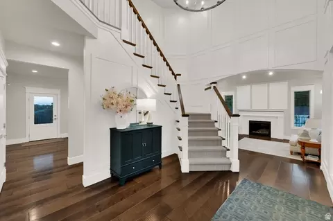 Entry Way - 983 E Southfork Dr, Draper, UT 84020 photo 1 of 4