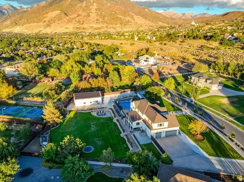 View/Area - 983 E Southfork Dr, Draper, UT 84020 photo 4 of 18