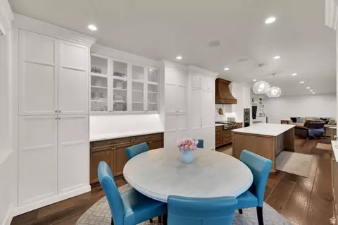 Dining - 983 E Southfork Dr, Draper, UT 84020 photo 2 of 4