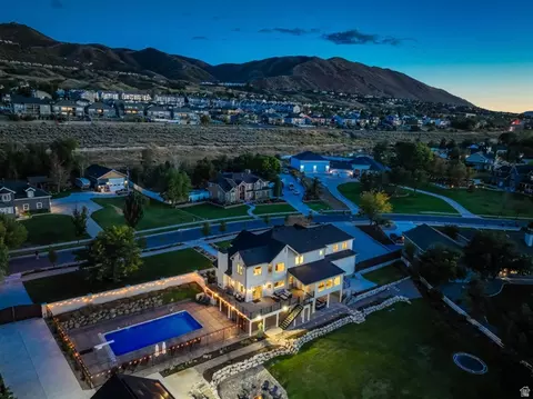 View/Area - 983 E Southfork Dr, Draper, UT 84020 photo 16 of 18