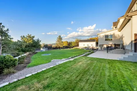Exterior - 983 E Southfork Dr, Draper, UT 84020 photo 16 of 39