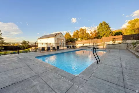 Exterior - 983 E Southfork Dr, Draper, UT 84020 photo 19 of 39