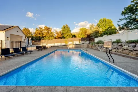 Exterior - 983 E Southfork Dr, Draper, UT 84020 photo 20 of 39