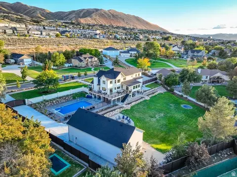 View/Area - 983 E Southfork Dr, Draper, UT 84020 photo 7 of 18