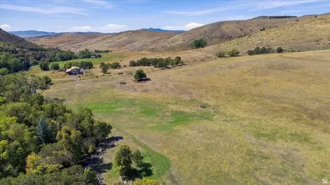 2705 E Canyon Rd, Smithfield, UT 84335 photo 8