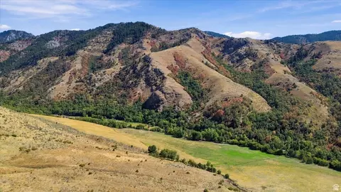 2759 E Canyon Rd, Smithfield, UT 84335 photo 5