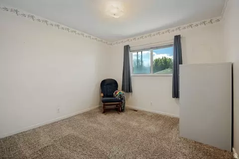 Bedroom - 539 E 250 N, Centerville, UT 84014 photo 1 of 5