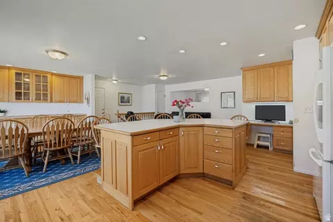 Kitchen - 539 E 250 N, Centerville, UT 84014 photo 4 of 4