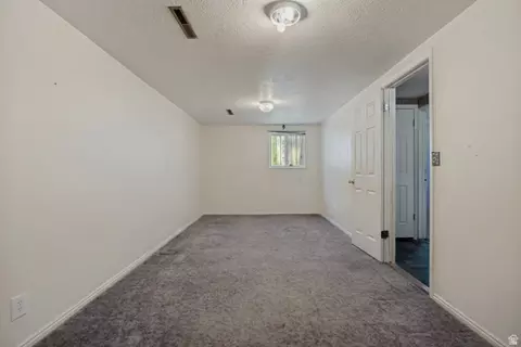 Bedroom - 539 E 250 N, Centerville, UT 84014 photo 5 of 5