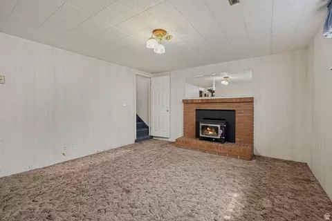 Living - 539 E 250 N, Centerville, UT 84014 photo 4 of 4