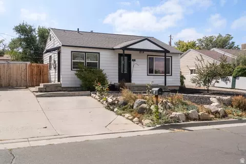 Exterior - 97 W Lester Ave, Murray, UT 84107 photo 5 of 5