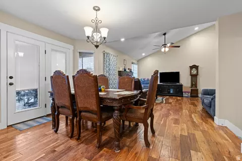 Dining - 4557 N Ranch Rd E, Erda, UT 84074 photo 2 of 2