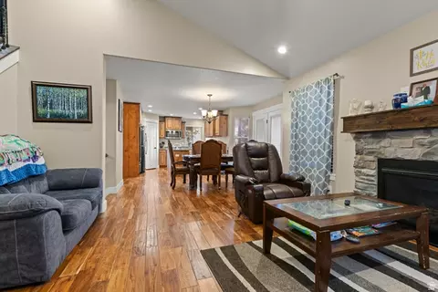 Entry Way - 4557 N Ranch Rd E, Erda, UT 84074 photo 2 of 2