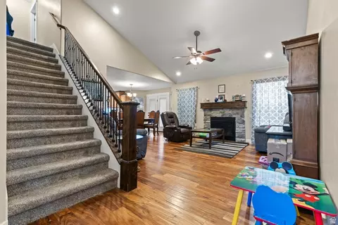 Entry Way - 4557 N Ranch Rd E, Erda, UT 84074 photo 1 of 2