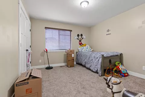 Bedroom - 4557 N Ranch Rd E, Erda, UT 84074 photo 1 of 4