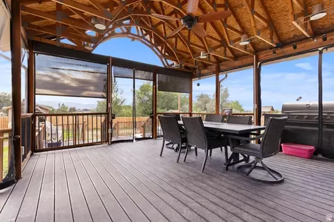 Exterior - 4557 N Ranch Rd E, Erda, UT 84074 photo 3 of 9